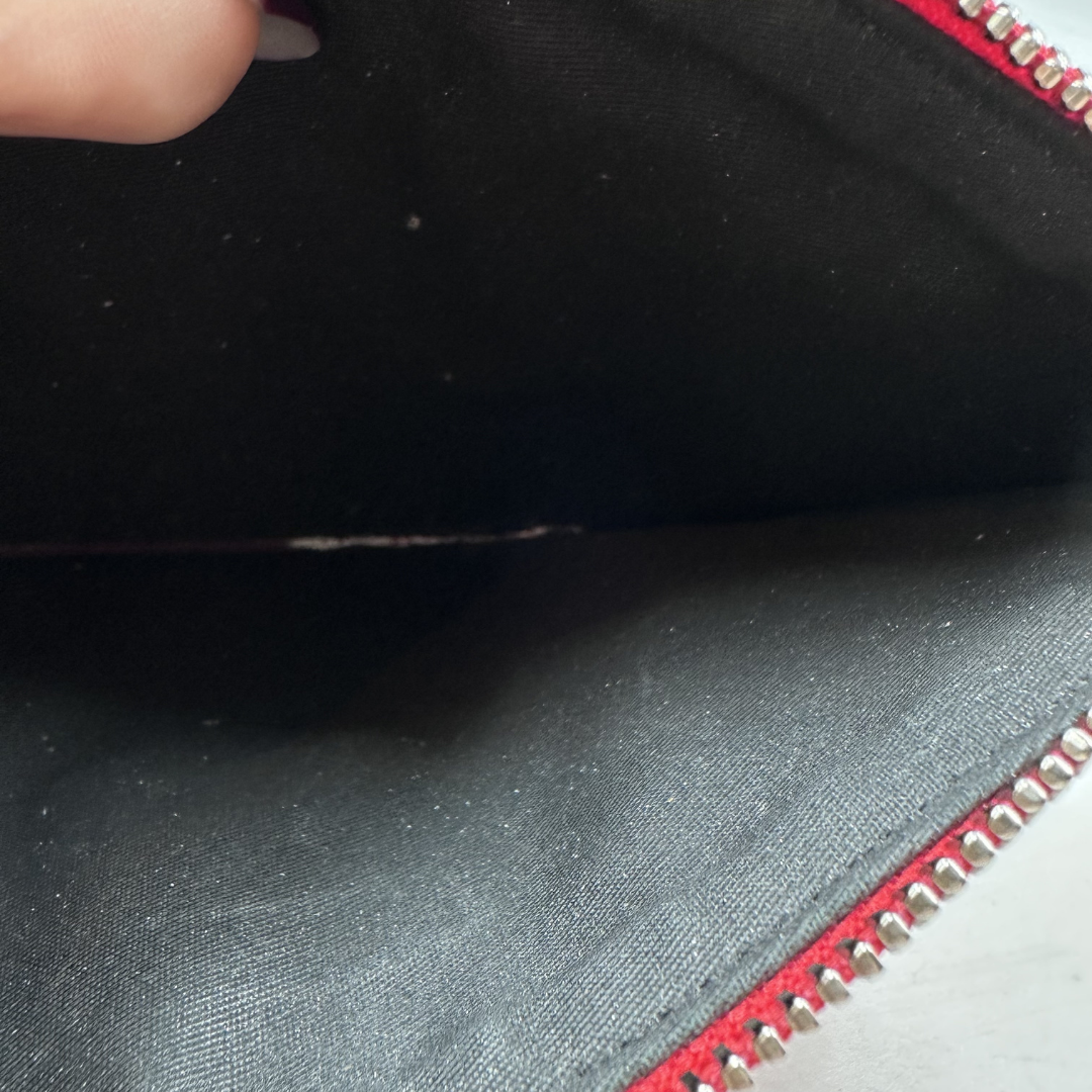 Dooney & Bourke Pouch