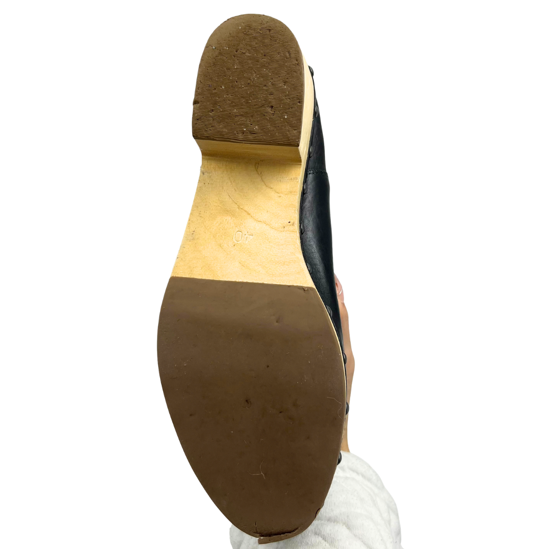 the odells 9 40 Black/Tan Leather Clogs
