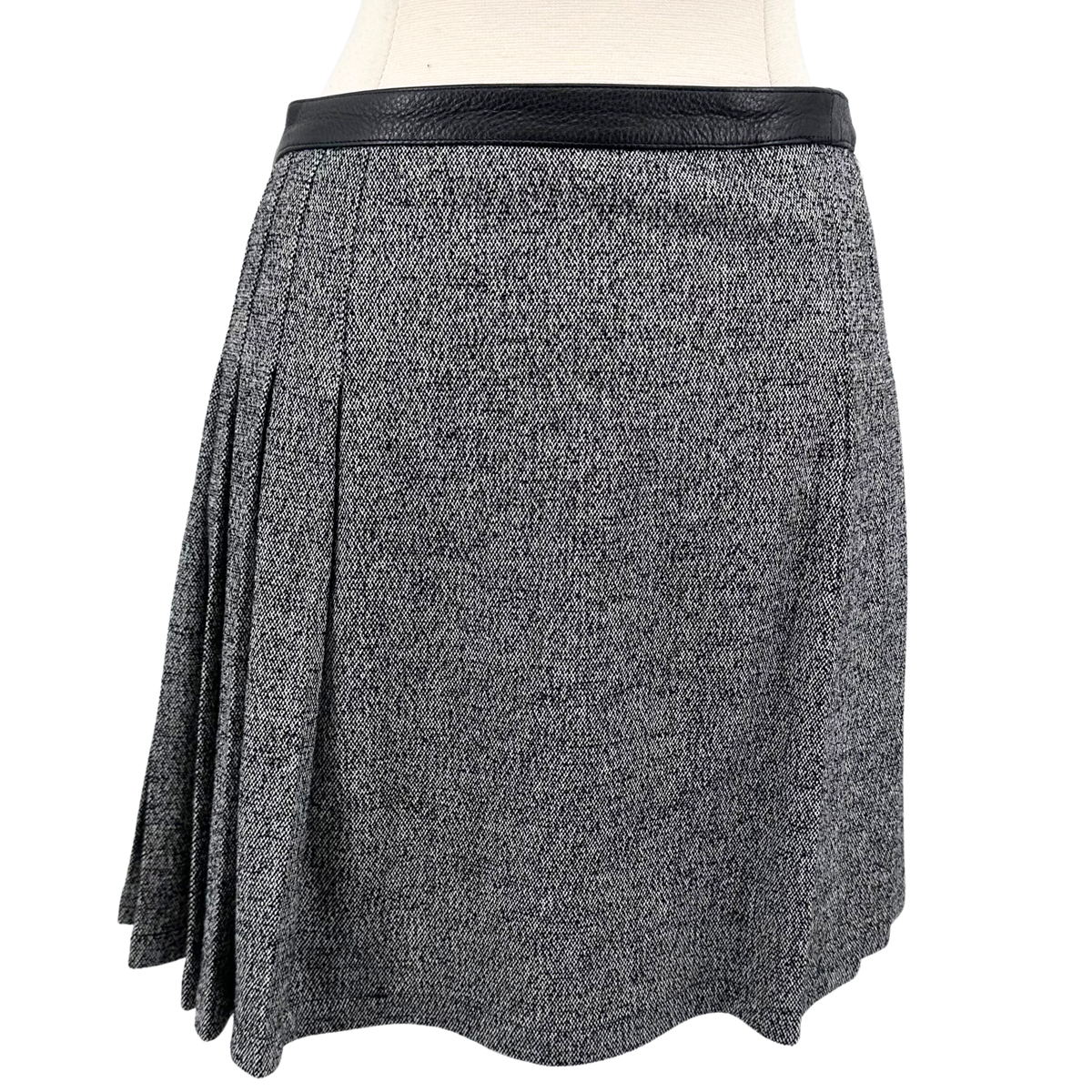 Versace Size 40 Grey Skirt