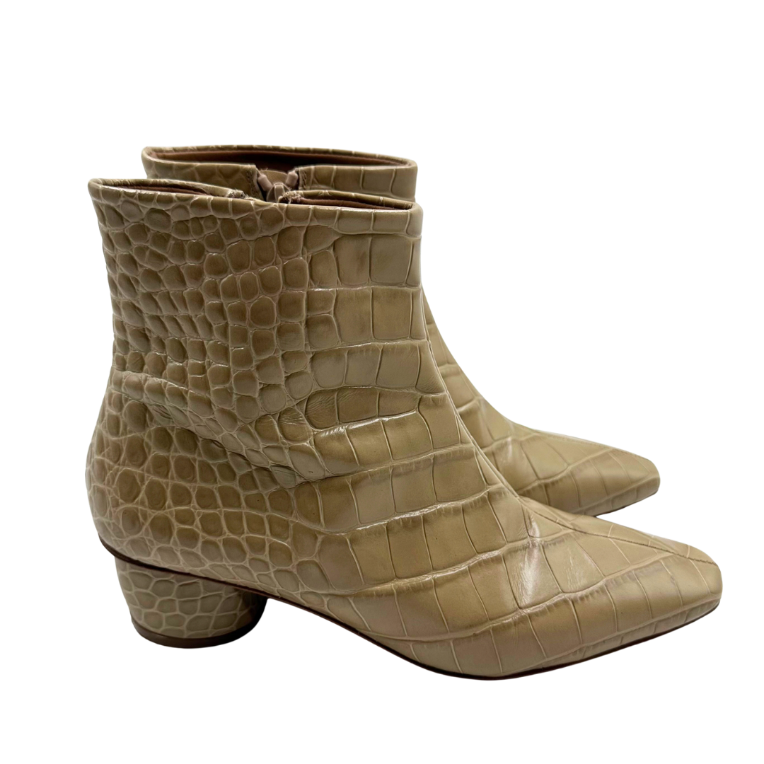 LoQ 8 38 Tan Embossed Leather Boots