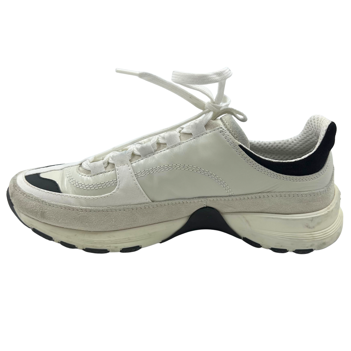 Chanel 8 38 Cream Leather Sneakers