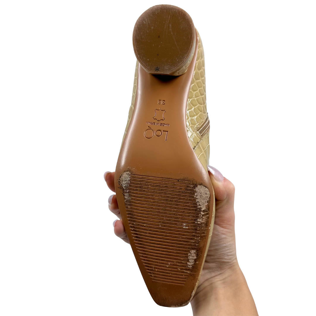 LoQ 8 38 Tan Embossed Leather Boots