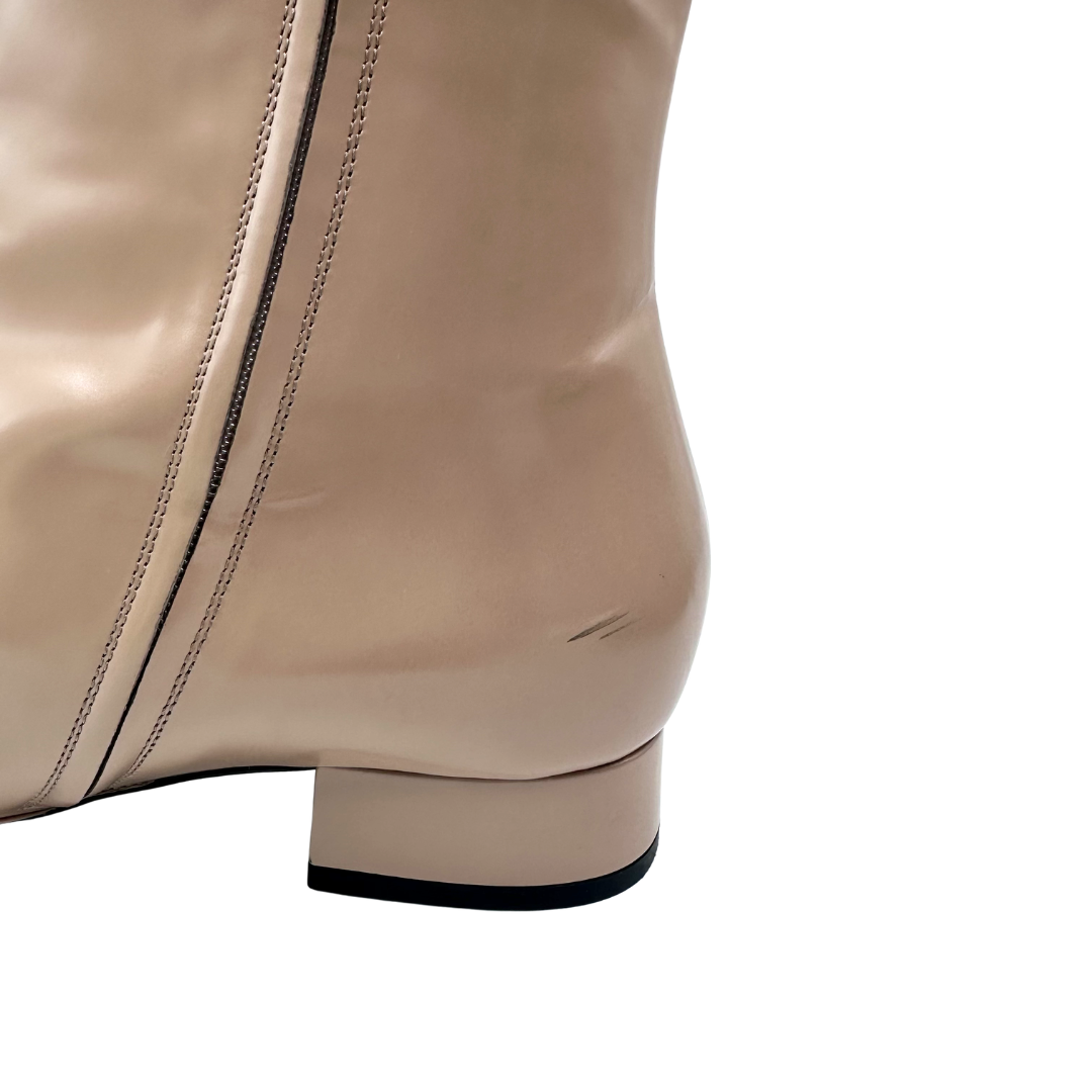 Gucci 39 Nude Boots