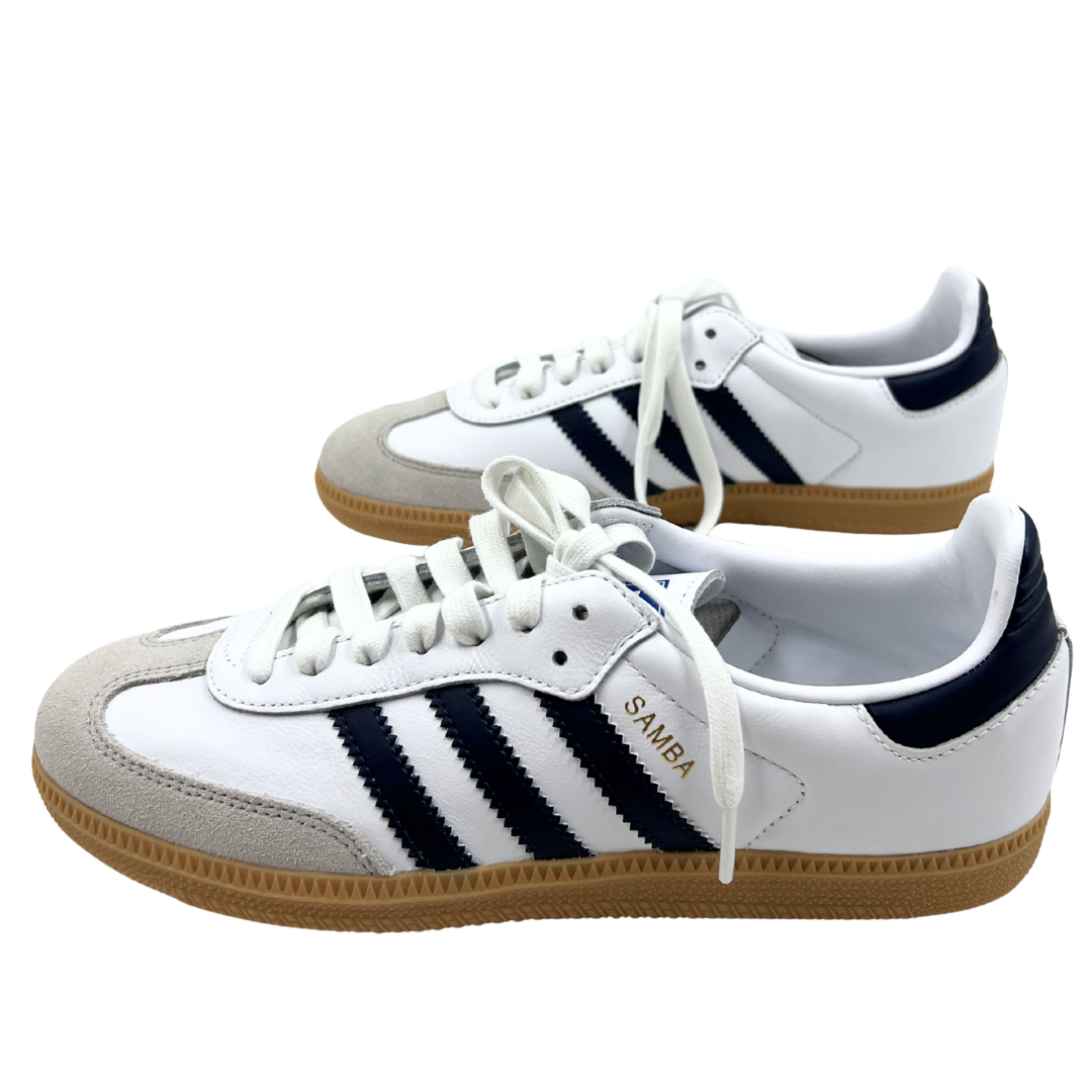 Adidas 8 white/navy Leather Sneakers