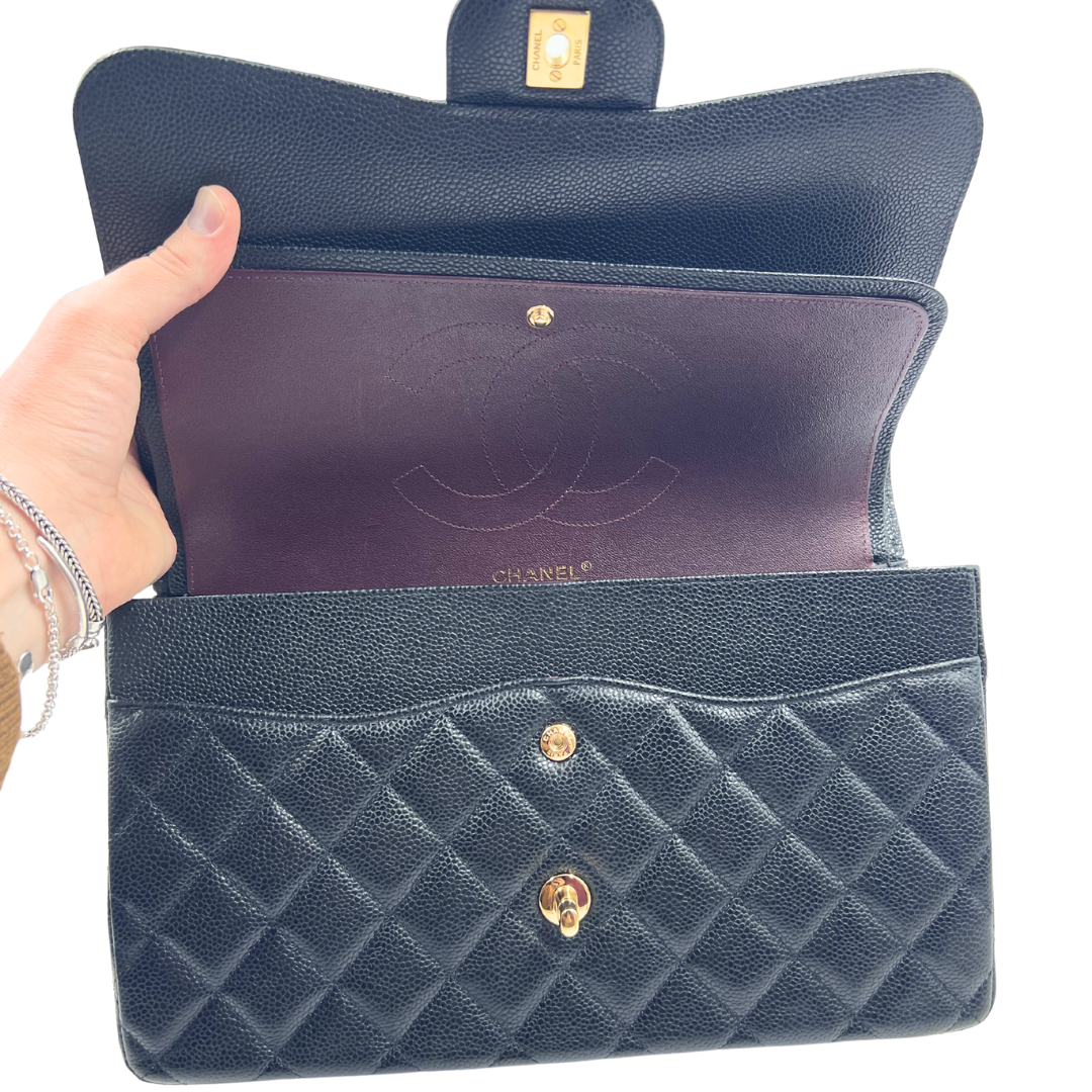 Chanel Classic Double Flap Jumbo Shoulder bag