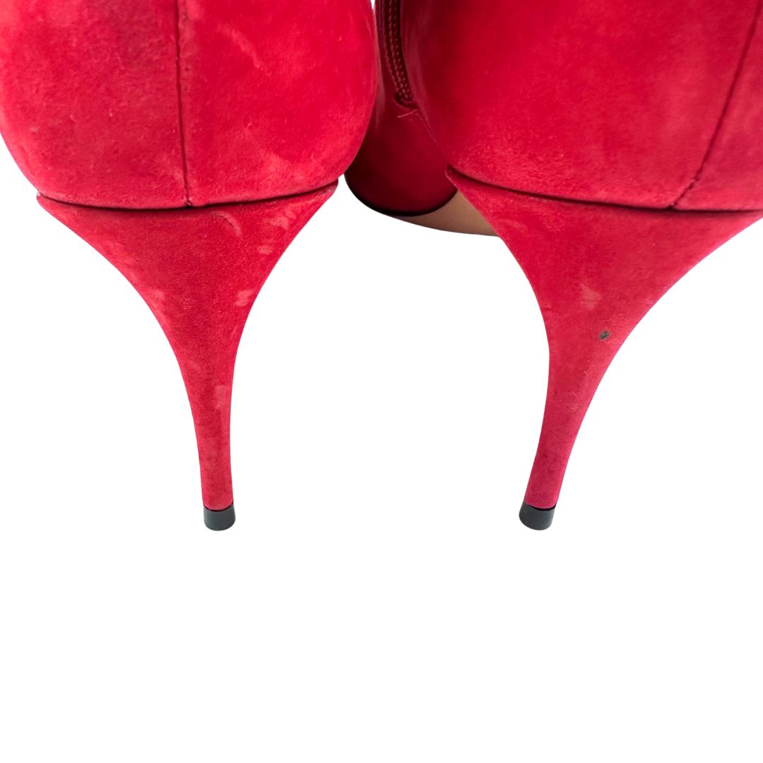 Schutz 10 red/white Suede Booties