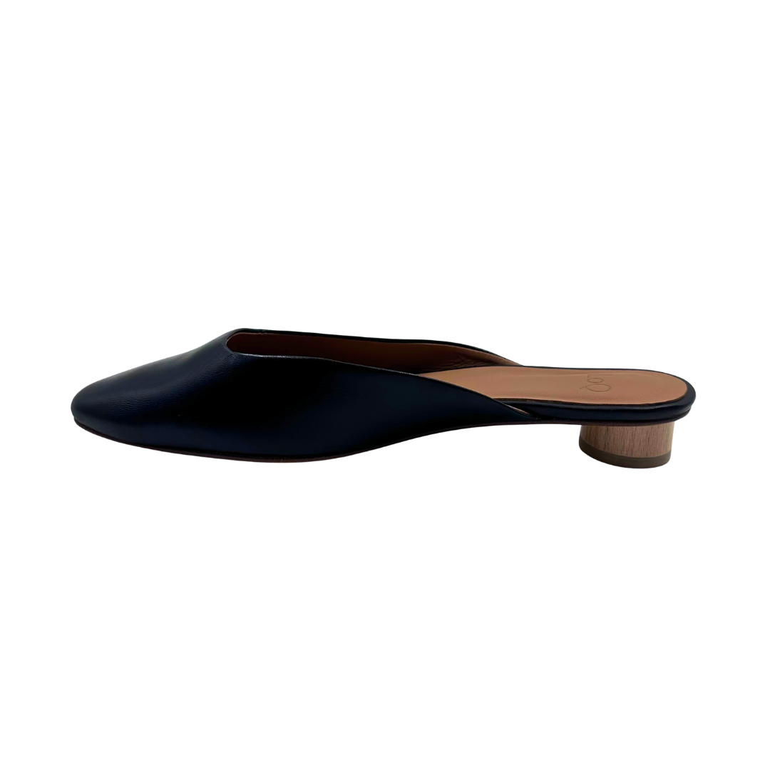 LoQ 37 Black Carmen Mules