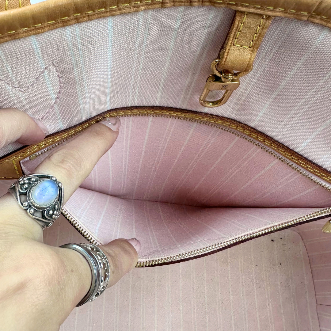 Louis Vuitton Neverfull Tote