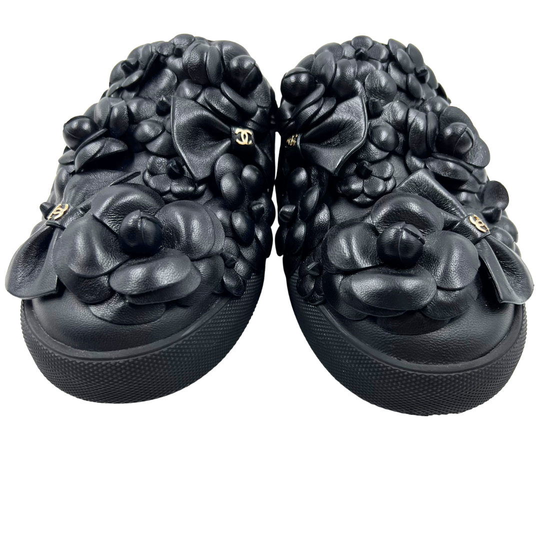 Chanel 8/8.5 39 Black Leather Mules