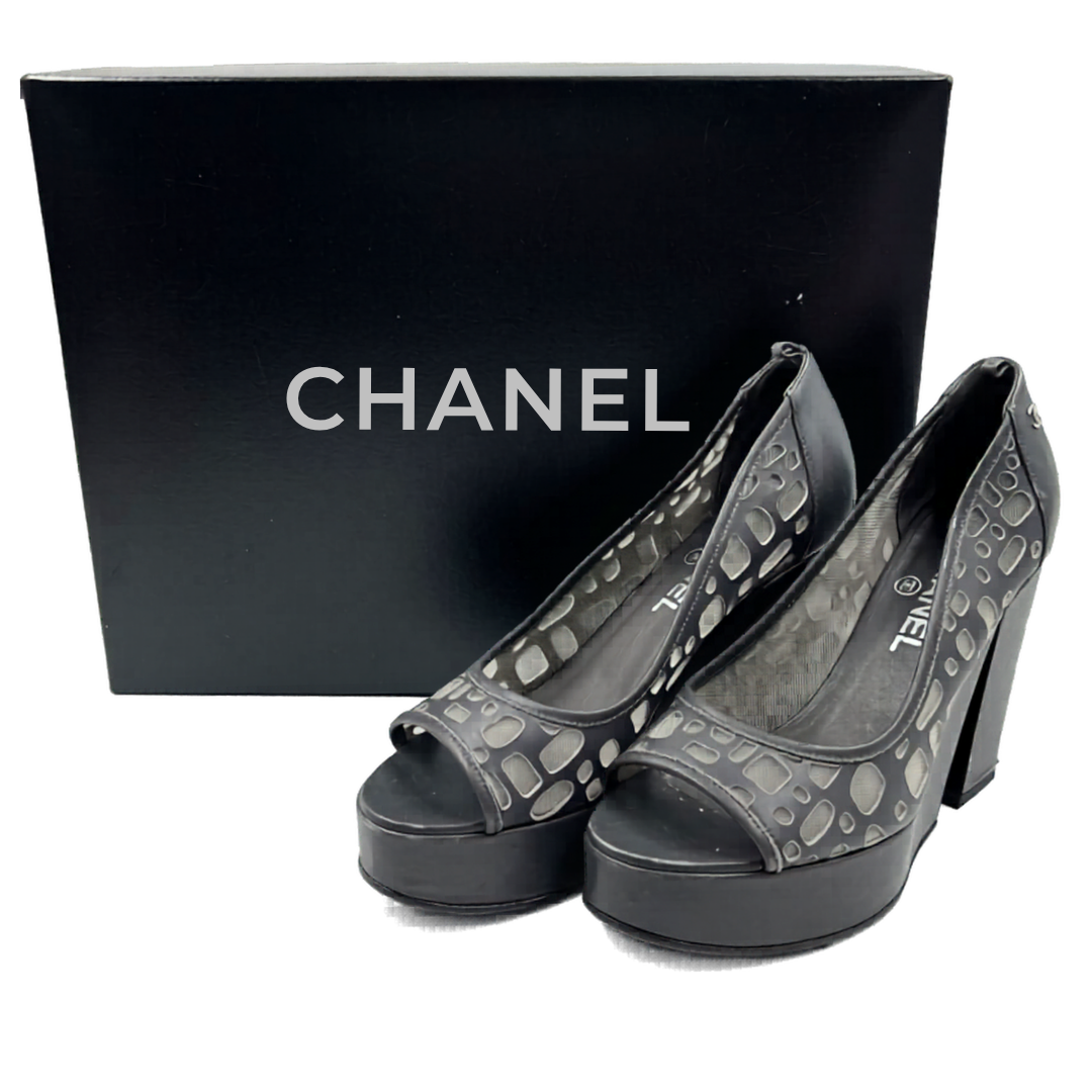 Chanel 38.5 Grey Leather Heels