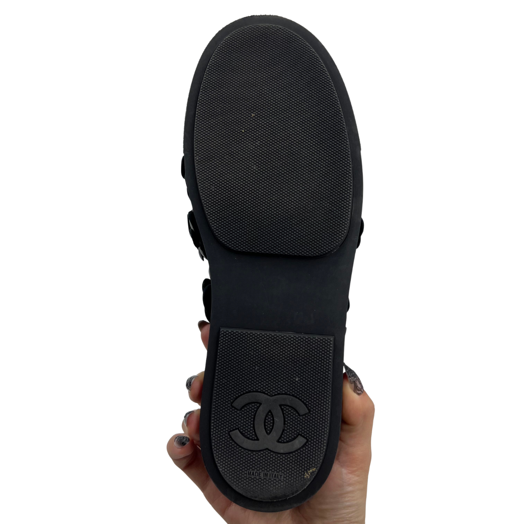 Chanel 8/8.5 39 Black Leather Mules