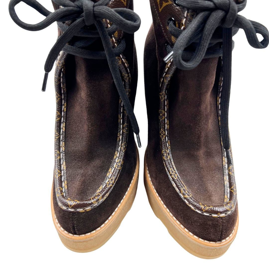 Louis Vuitton 7.5 37.5 Suede Booties