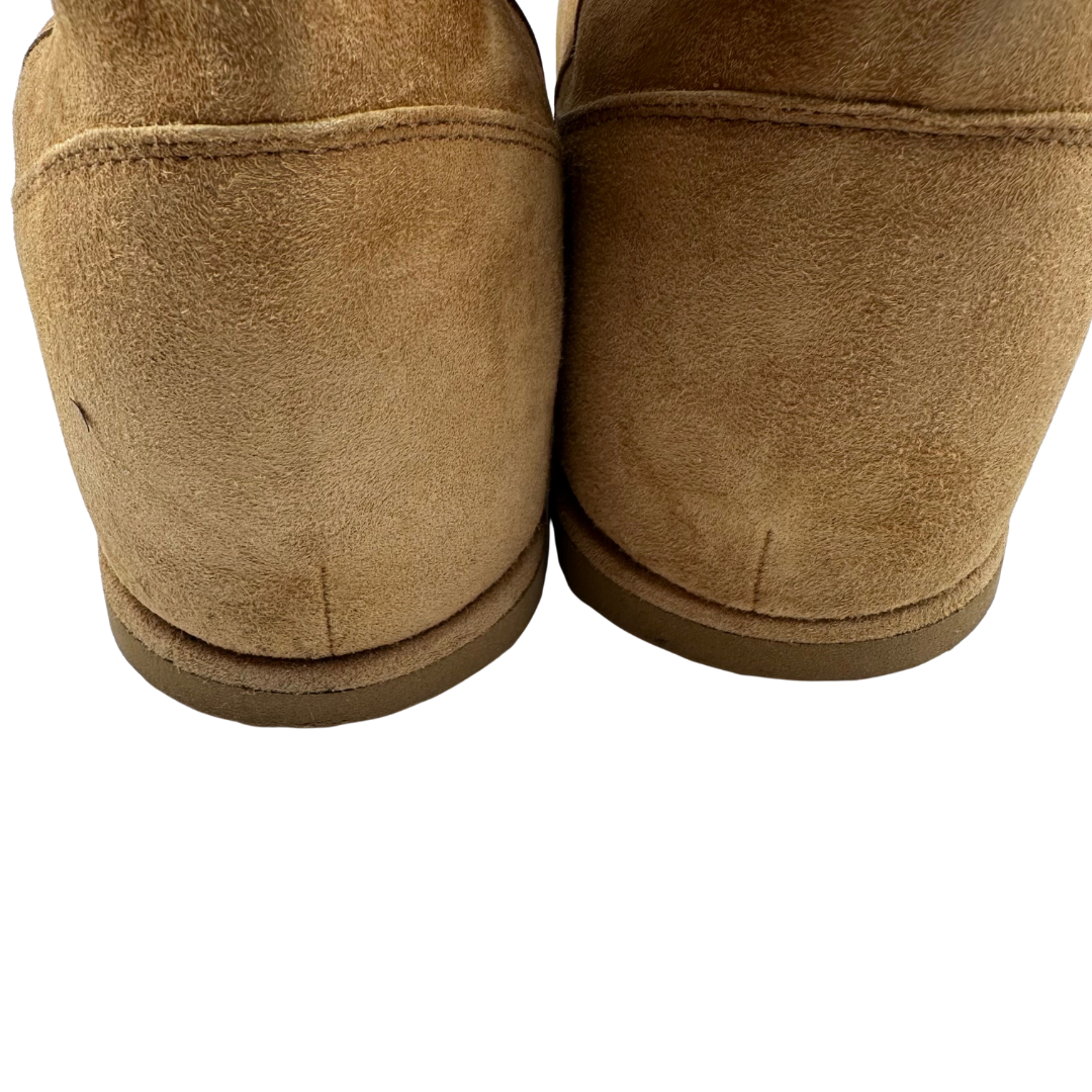 Amina Muaddi 38 Camel Suede Boots