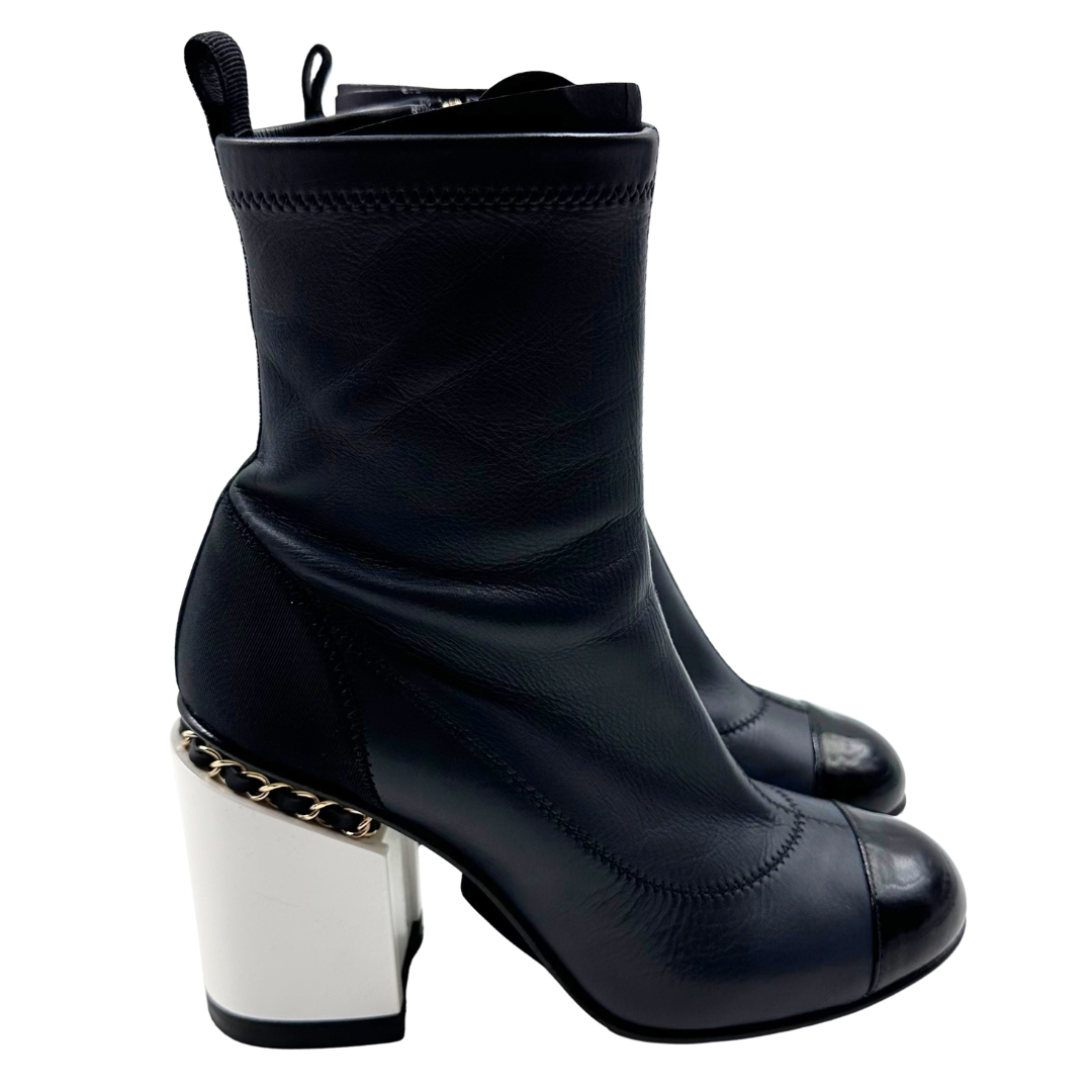 Chanel 7.5 38 Black/White Leather Booties