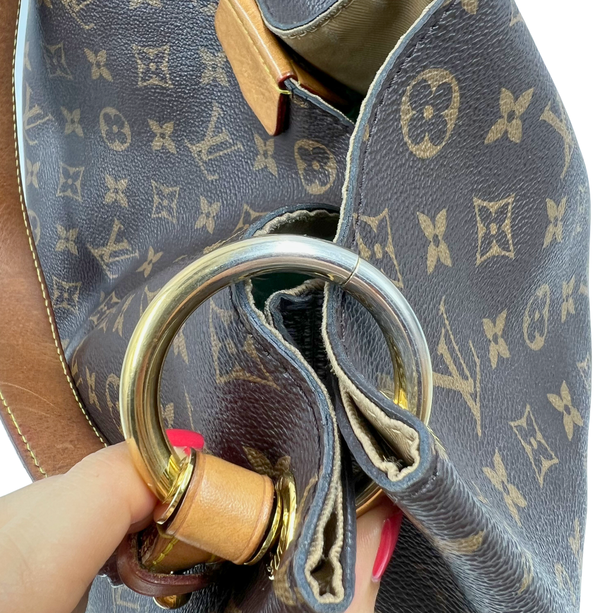 Louis Vuitton Graceful MM Shoulder Bag