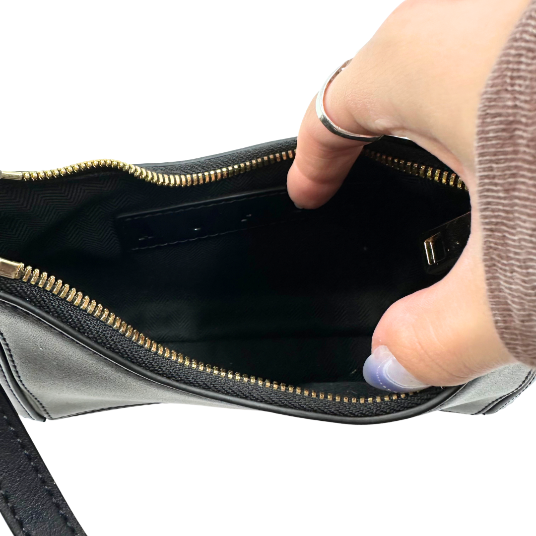 Aupen Shoulder Bag
