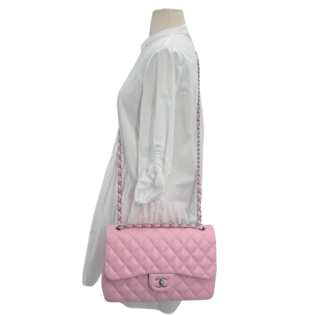 Chanel Classic Double Flap Jumbo Shoulder bag