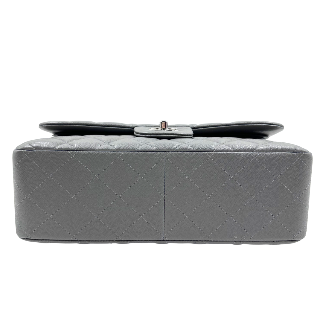 Chanel Classic Double Flap Jumbo Shoulder bag