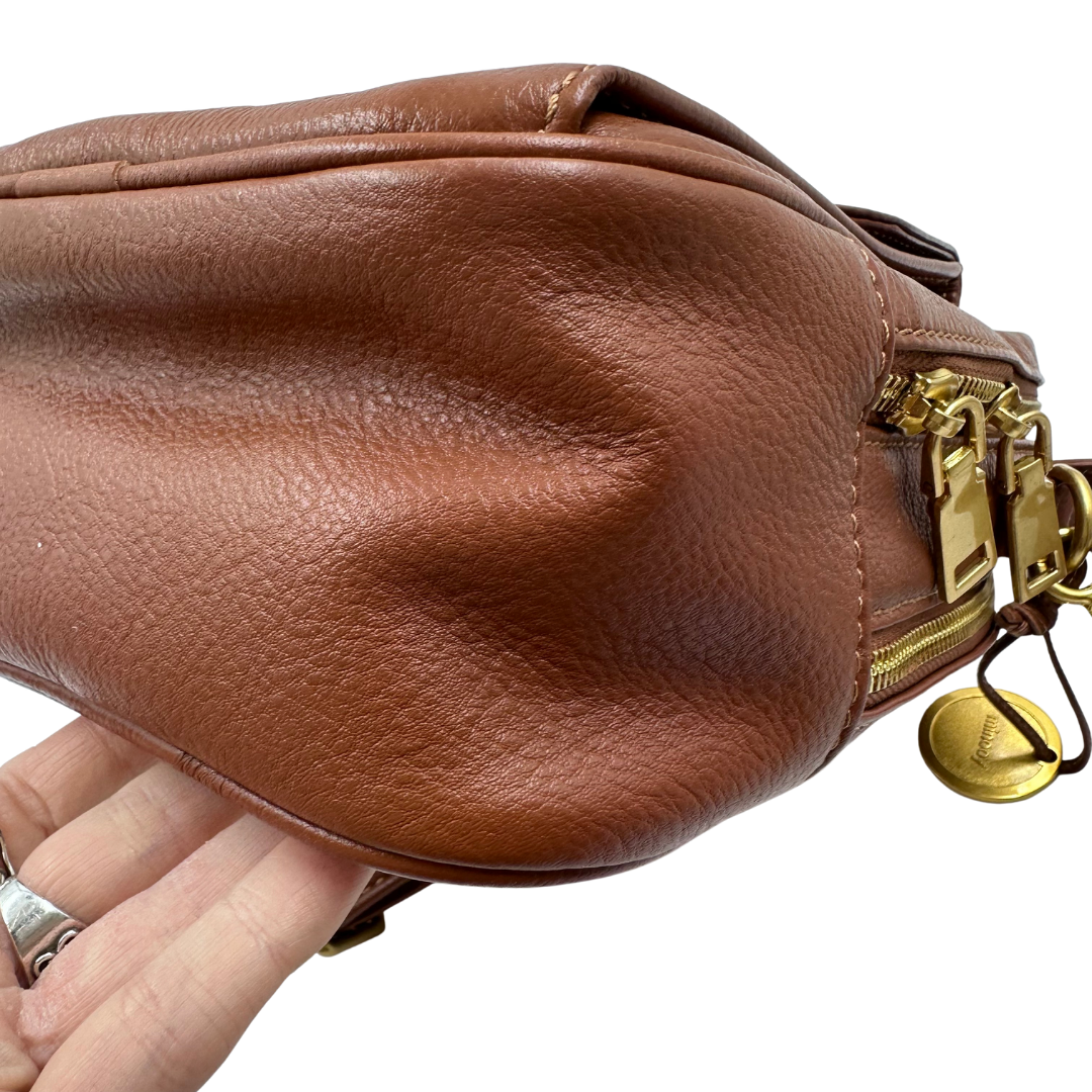 Minooy Crossbody