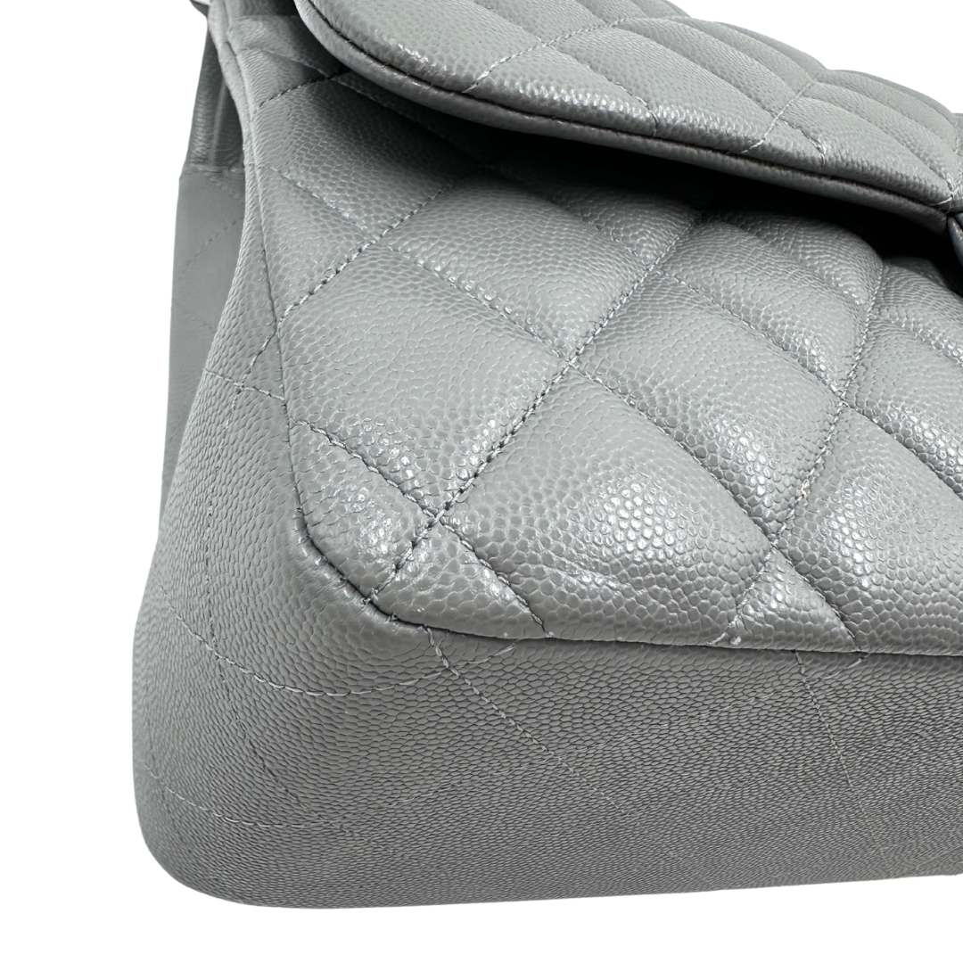 Chanel Classic Double Flap Jumbo Shoulder bag