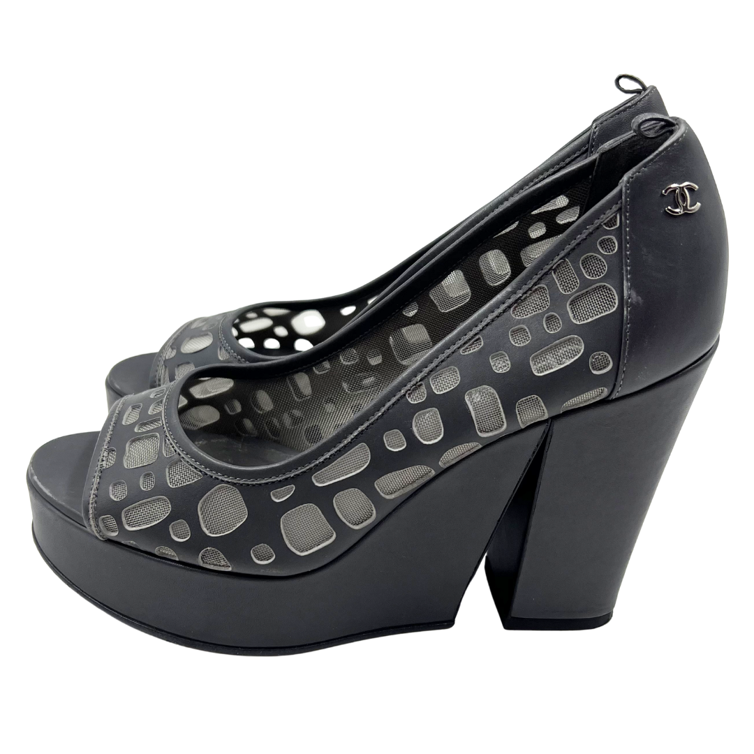 Chanel 38.5 Grey Leather Heels