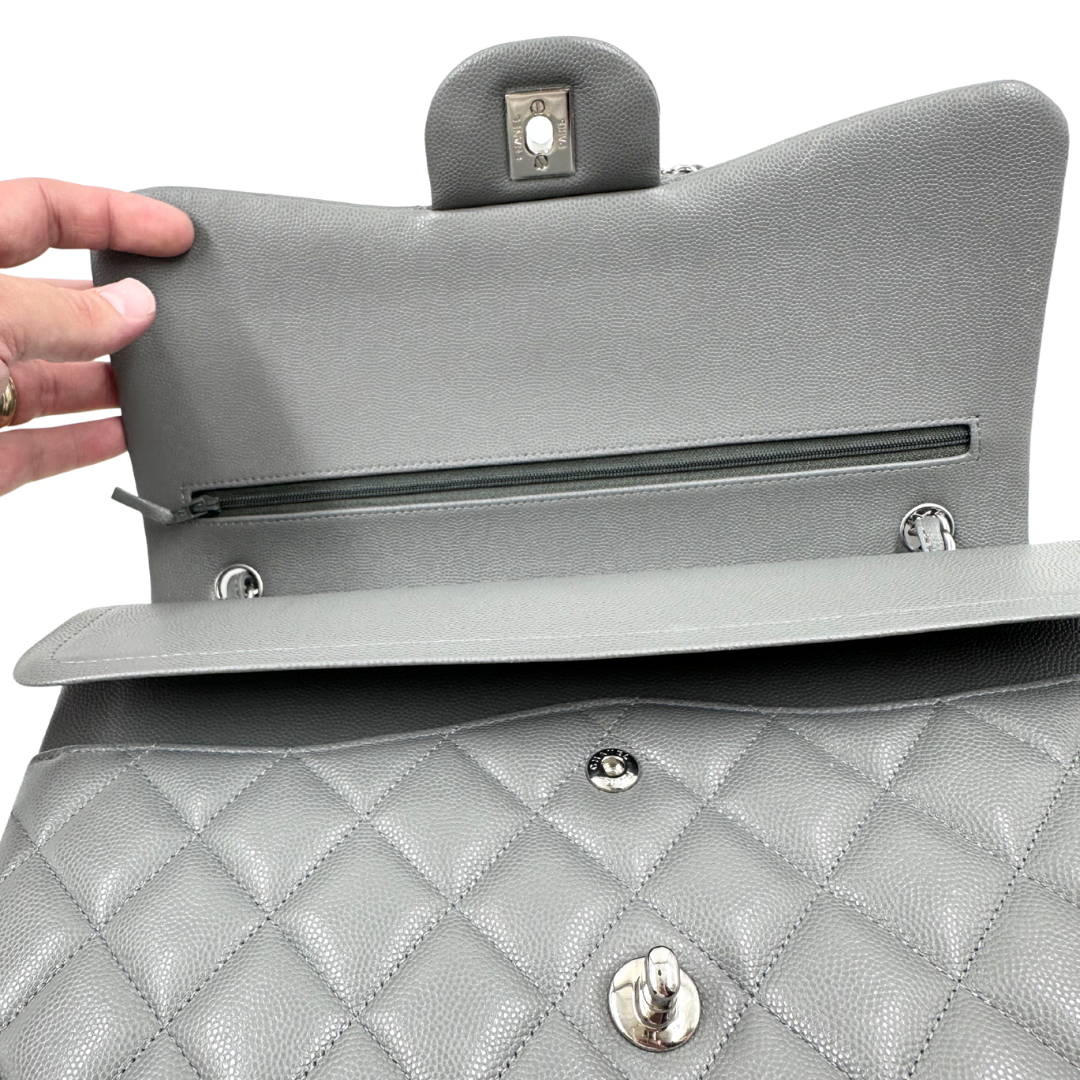 Chanel Classic Double Flap Jumbo Shoulder bag