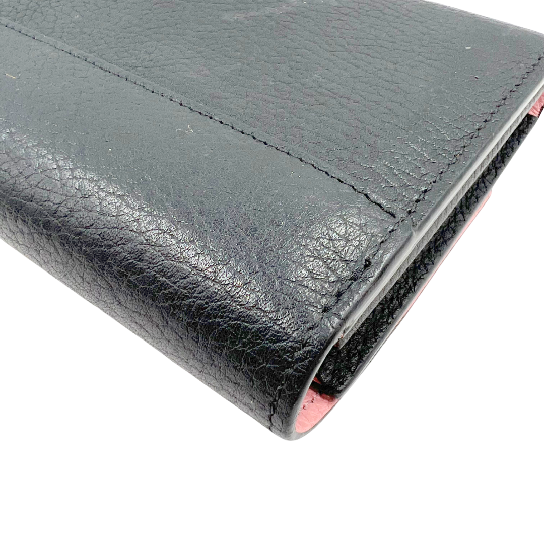 Louis Vuitton Taurillon Capucines Wallet