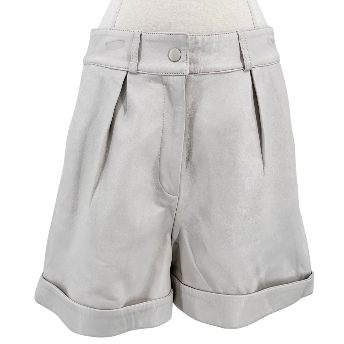 Retrofete Cream Shorts