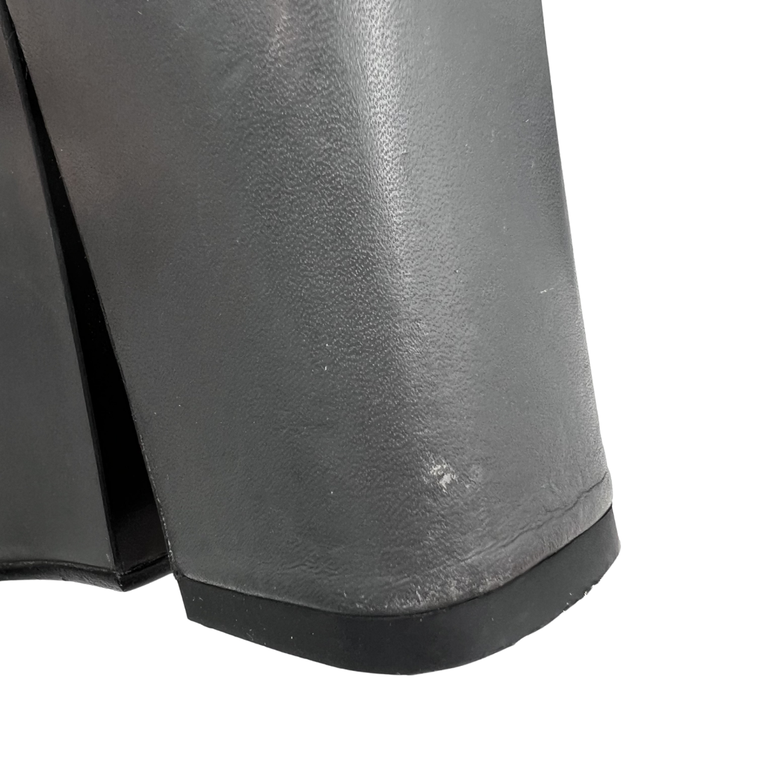 Chanel 38.5 Grey Leather Heels