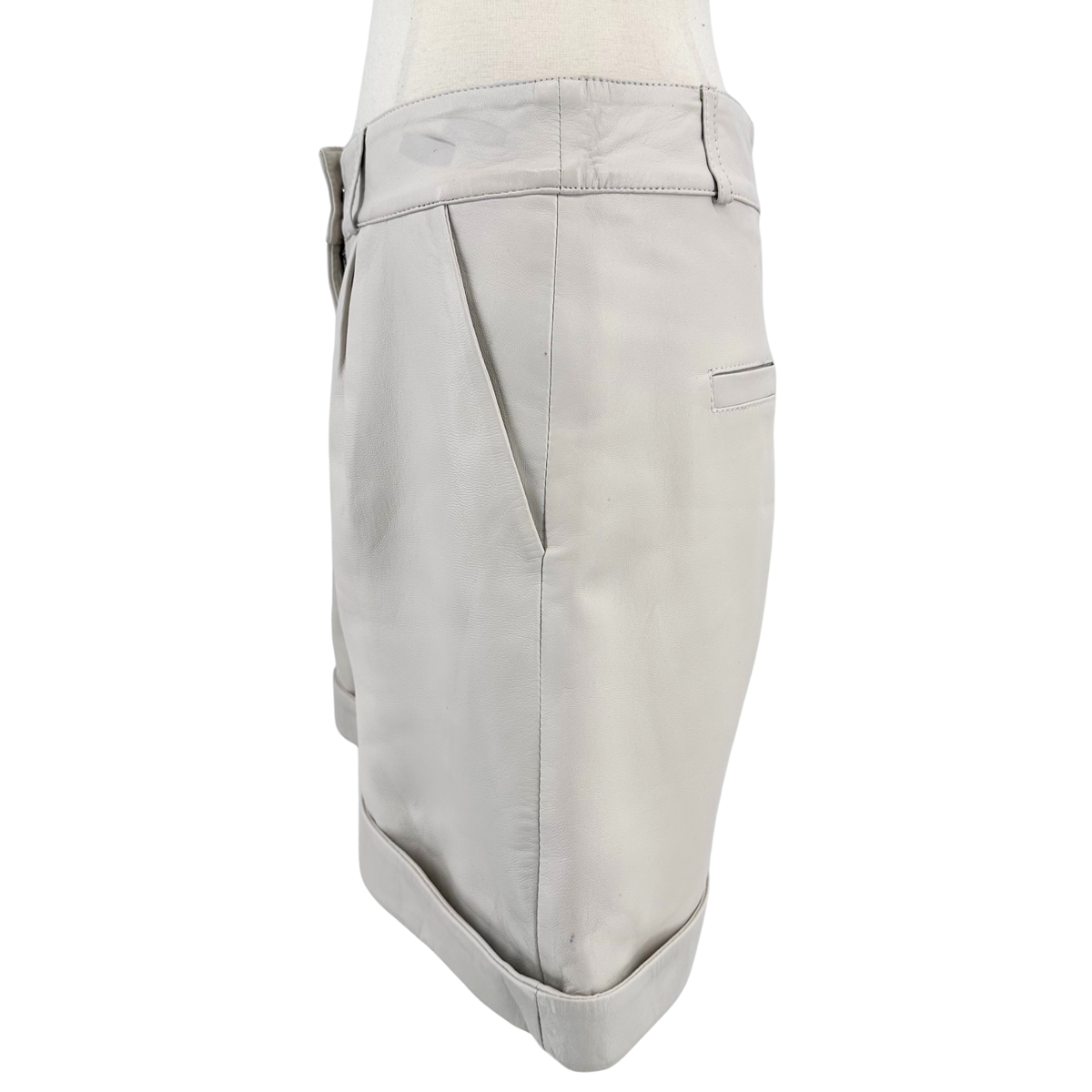 Retrofete Cream Shorts