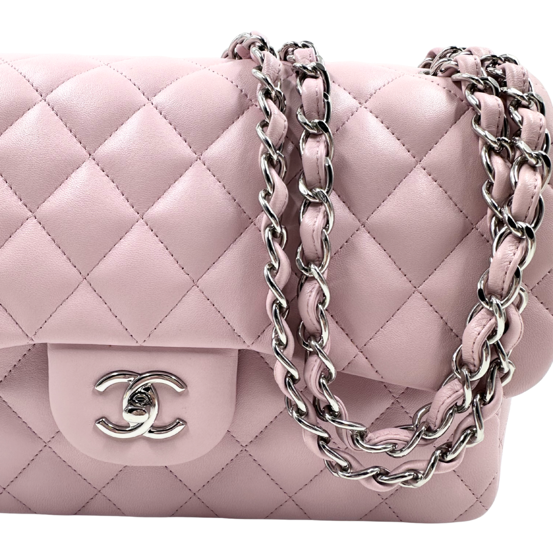 Chanel Classic Double Flap Jumbo Shoulder bag