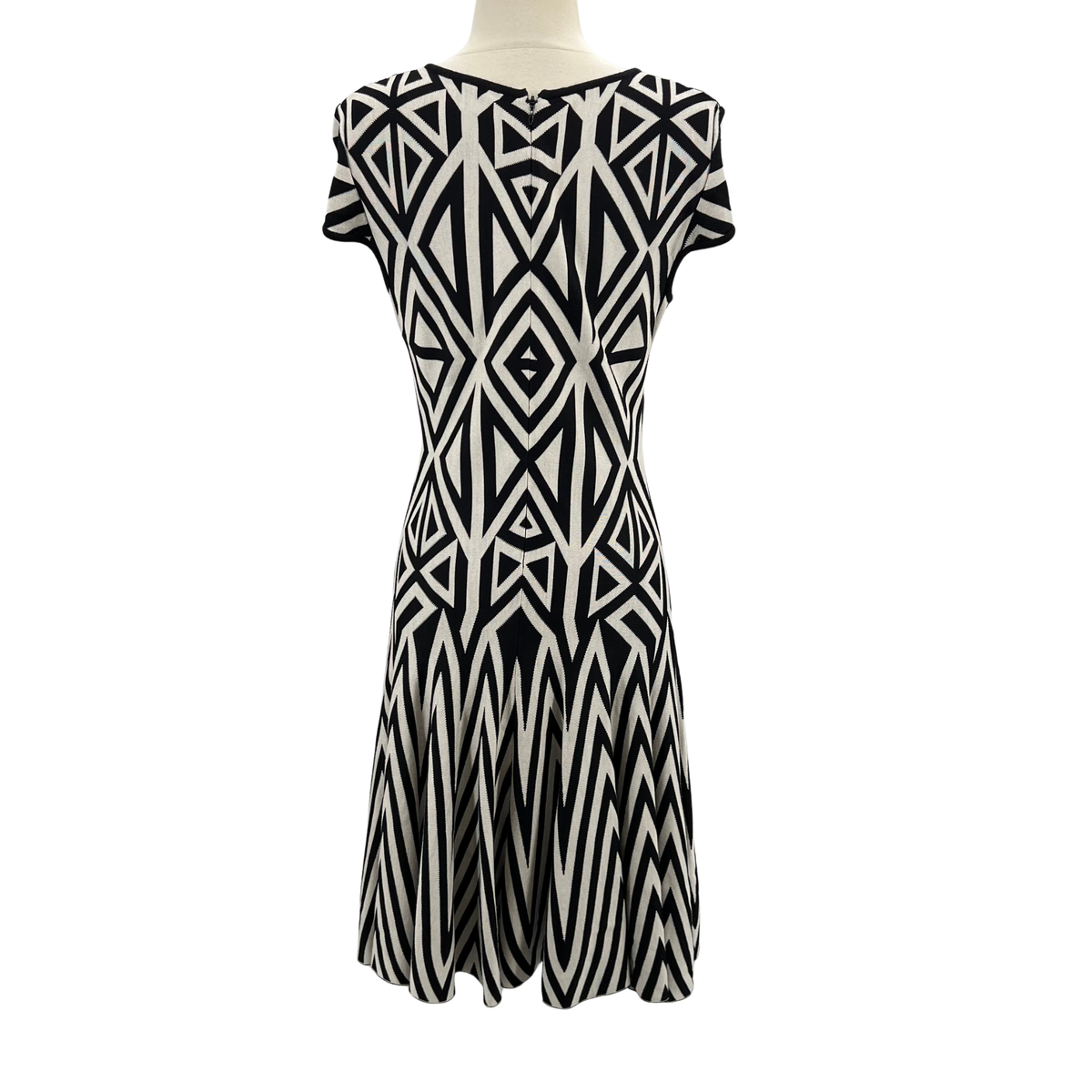 St John Black/white Dresses