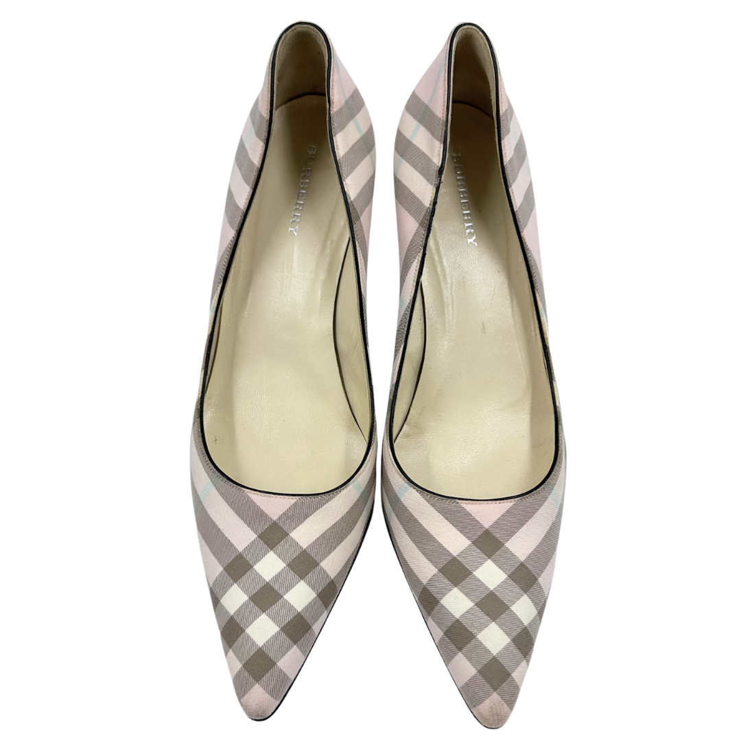 Burberry 39.5 pink/multi Canvas Heels