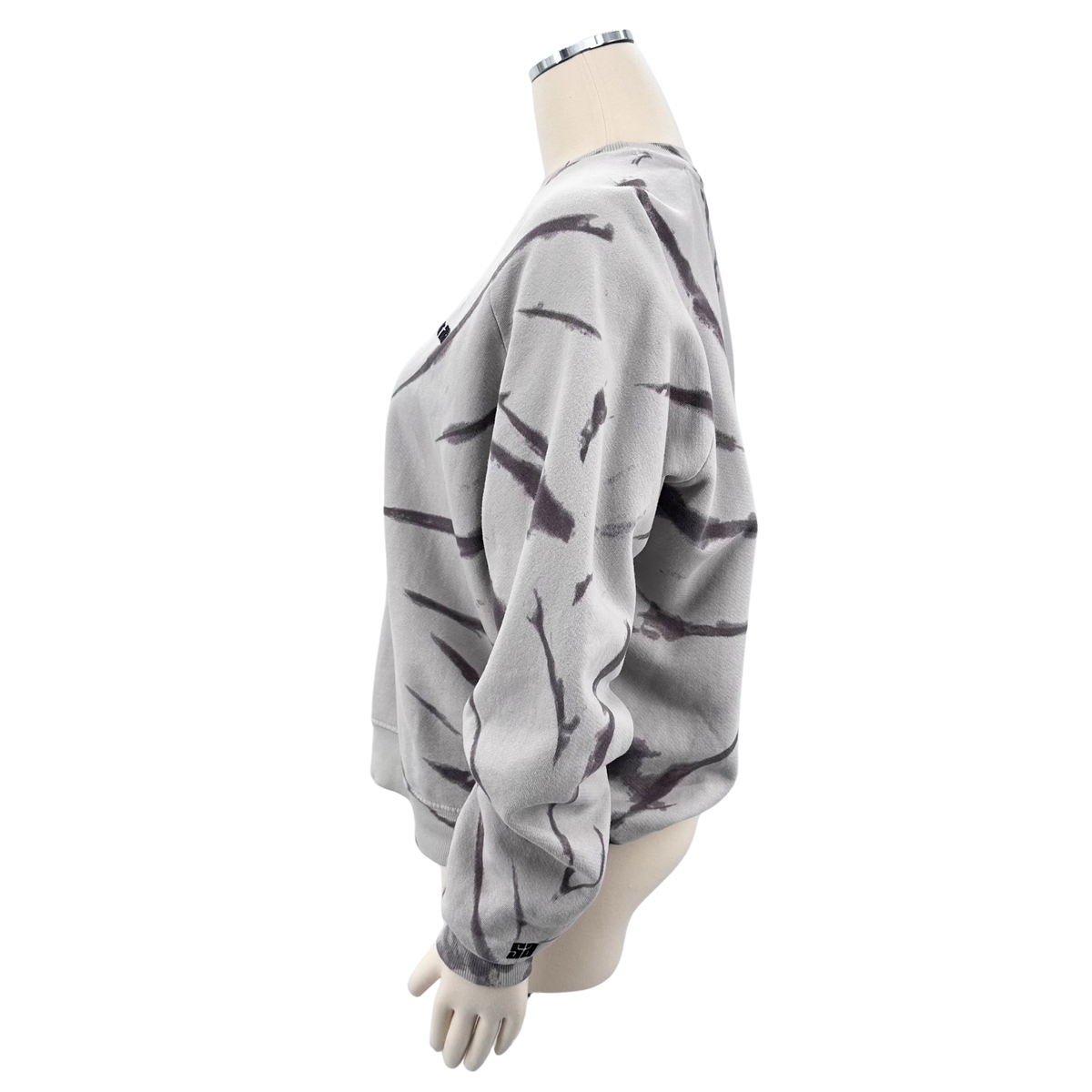 Saintart Multi-Color Sweatshirt