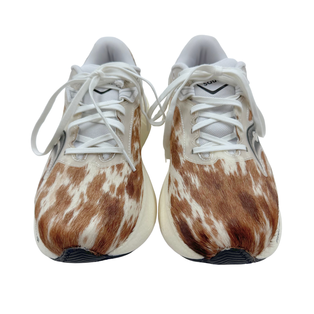 Saucony Triumph 7.5 White/Brown Pony Hair Sneakers