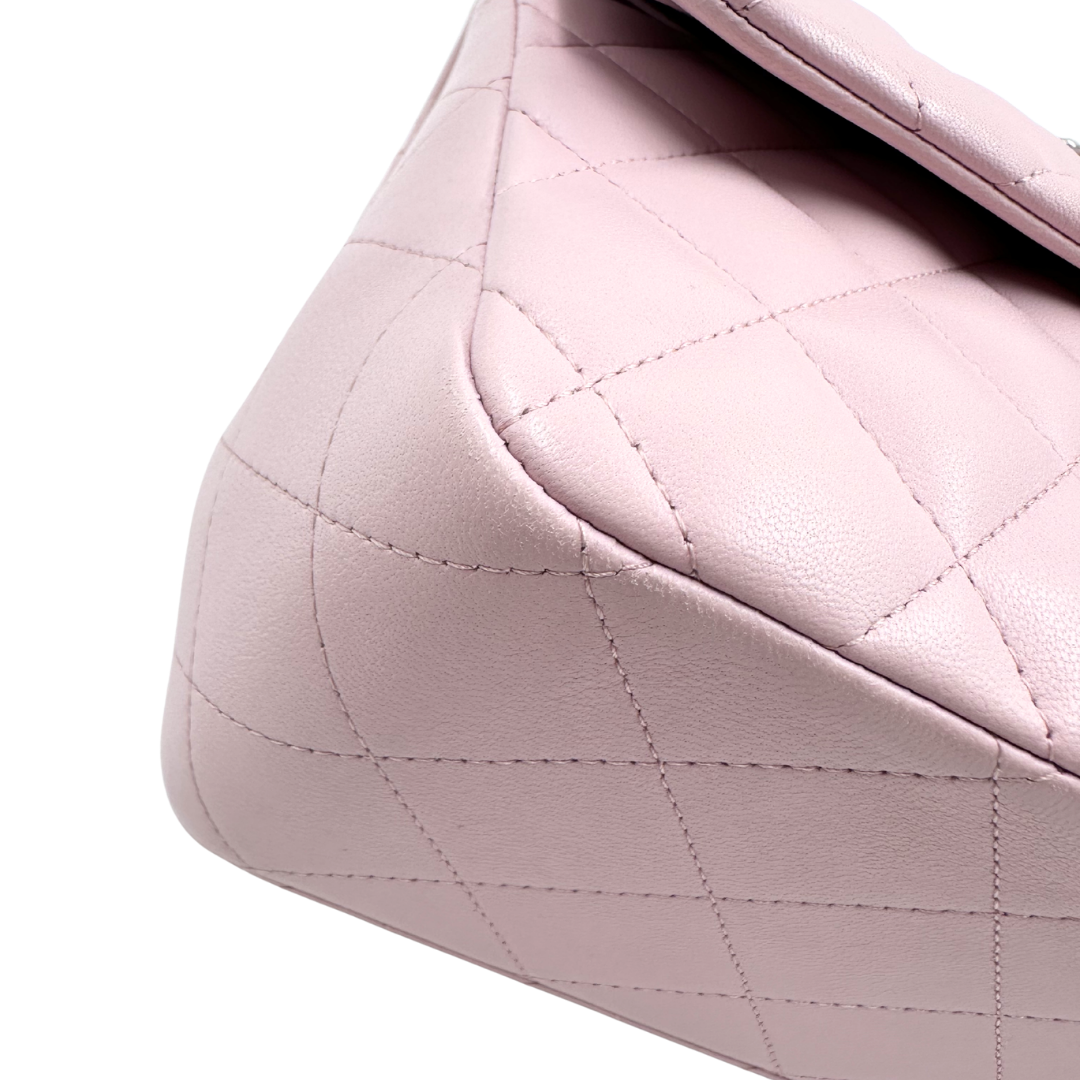 Chanel Classic Double Flap Jumbo Shoulder bag