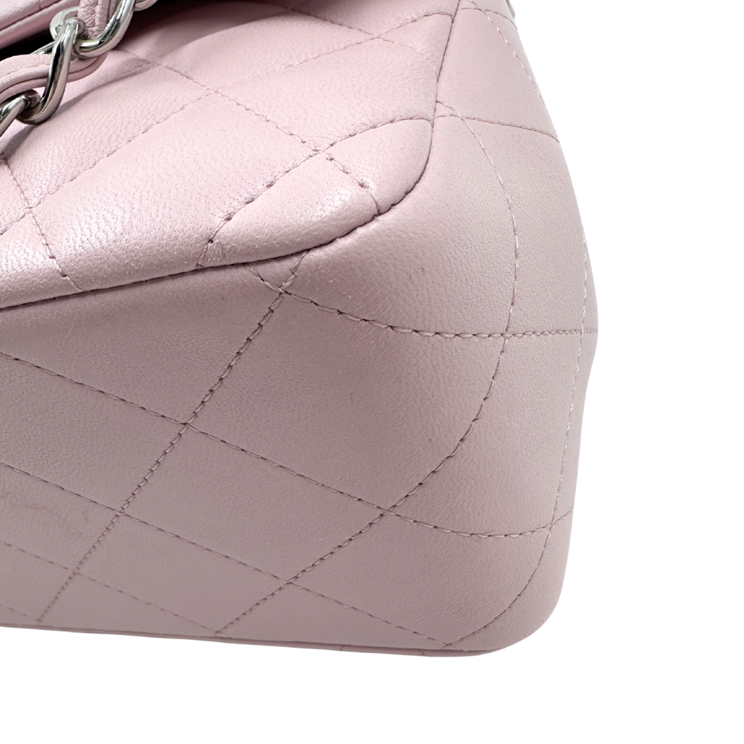 Chanel Classic Double Flap Jumbo Shoulder bag
