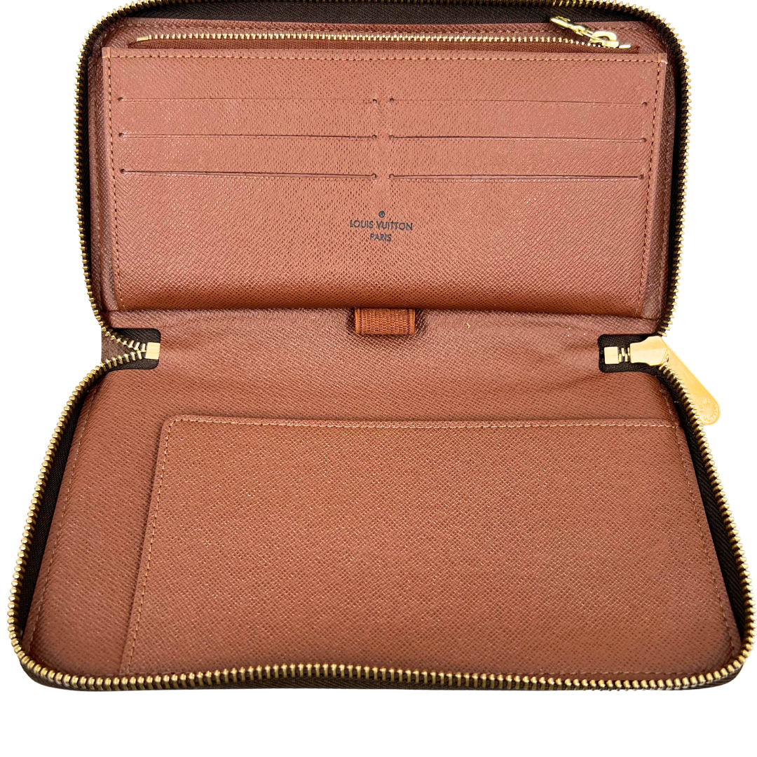 Louis Vuitton Zippy Wallet