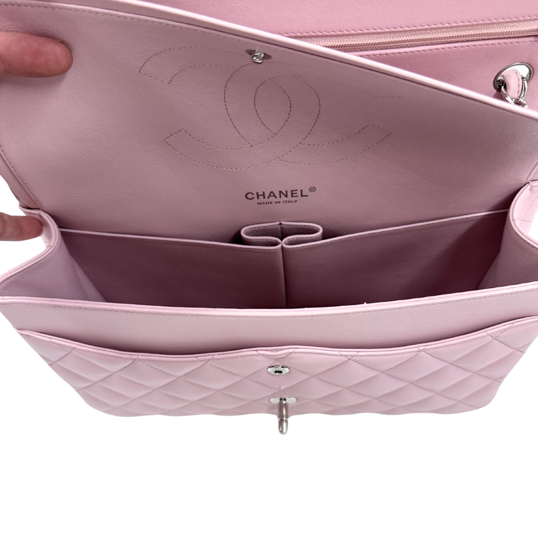 Chanel Classic Double Flap Jumbo Shoulder bag