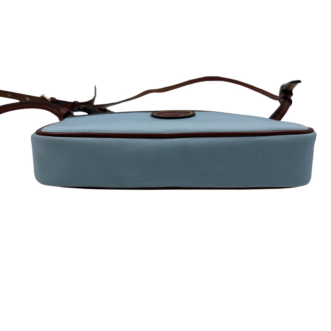 Dooney & Bourke Pouchette