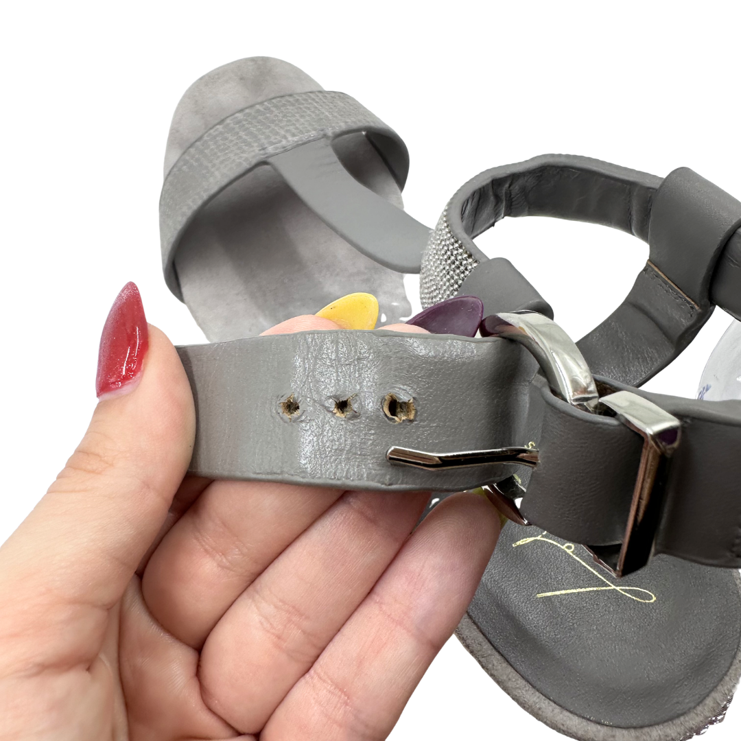 Lola Cruz 39 Grey Sandals