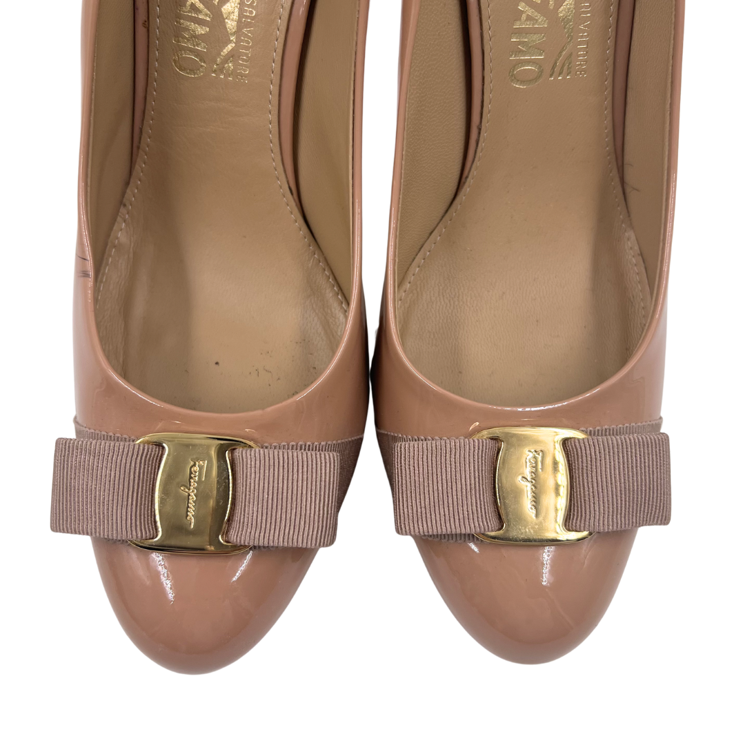 Ferragamo 10 Blush Pumps