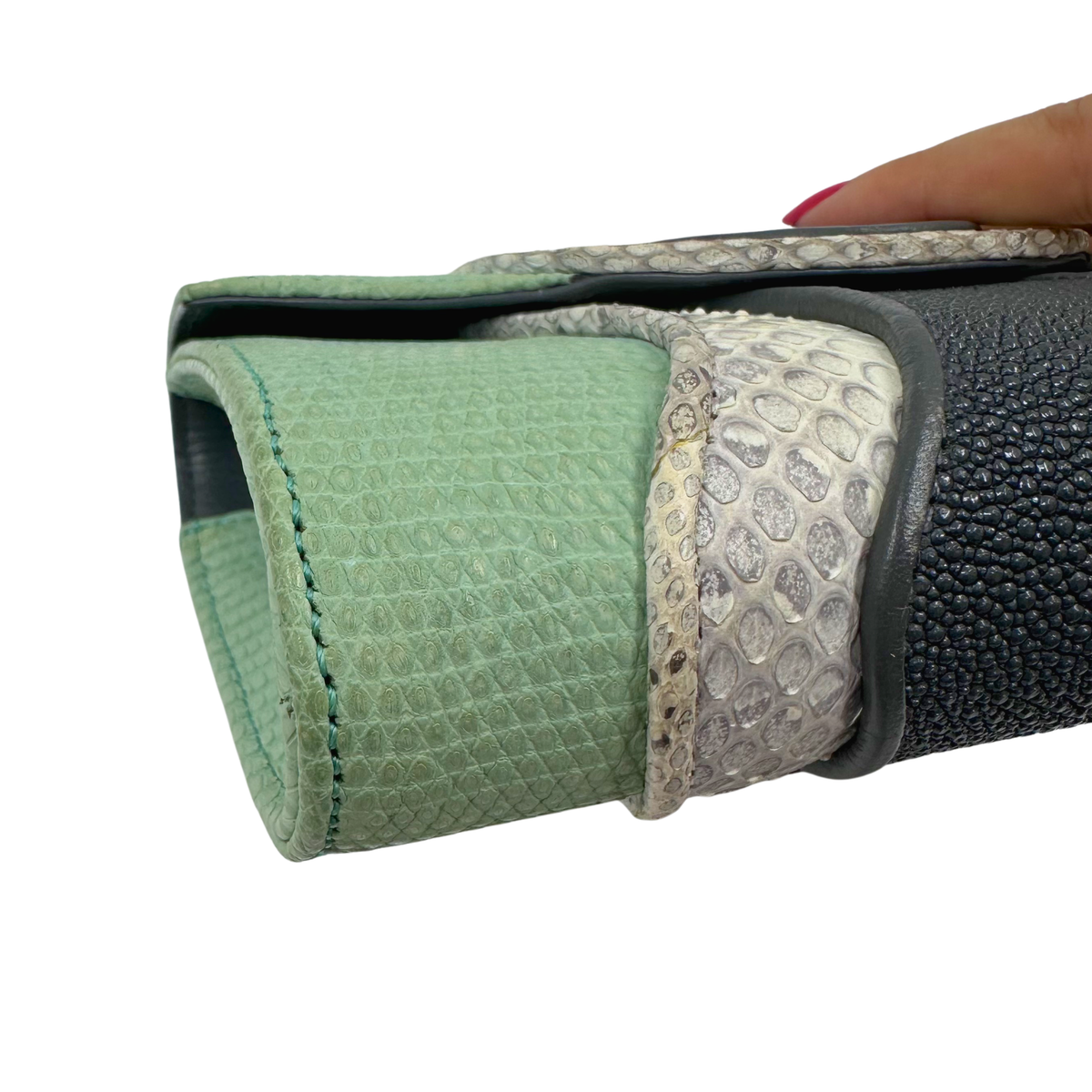 Khirma Eliazov Clutch