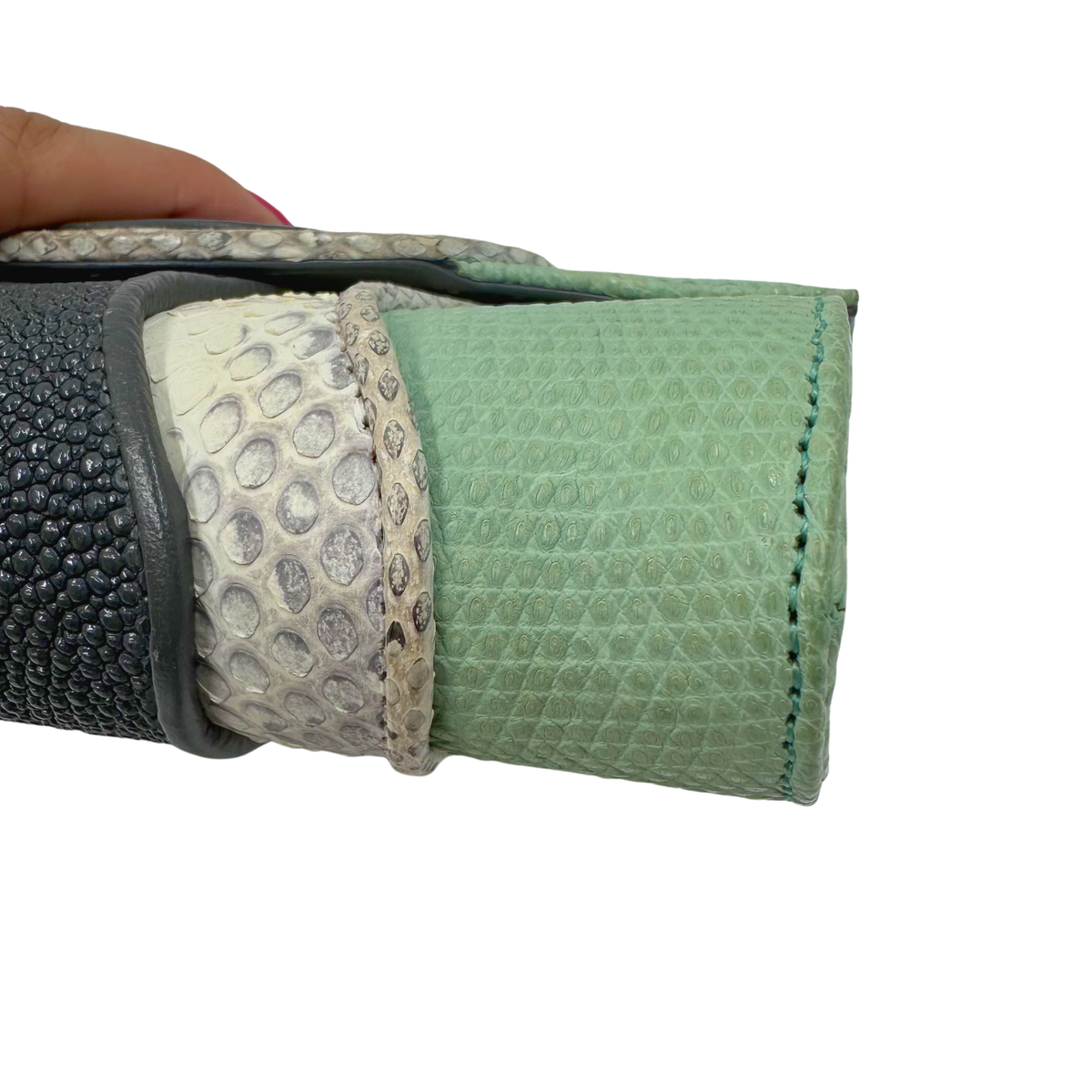 Khirma Eliazov Clutch