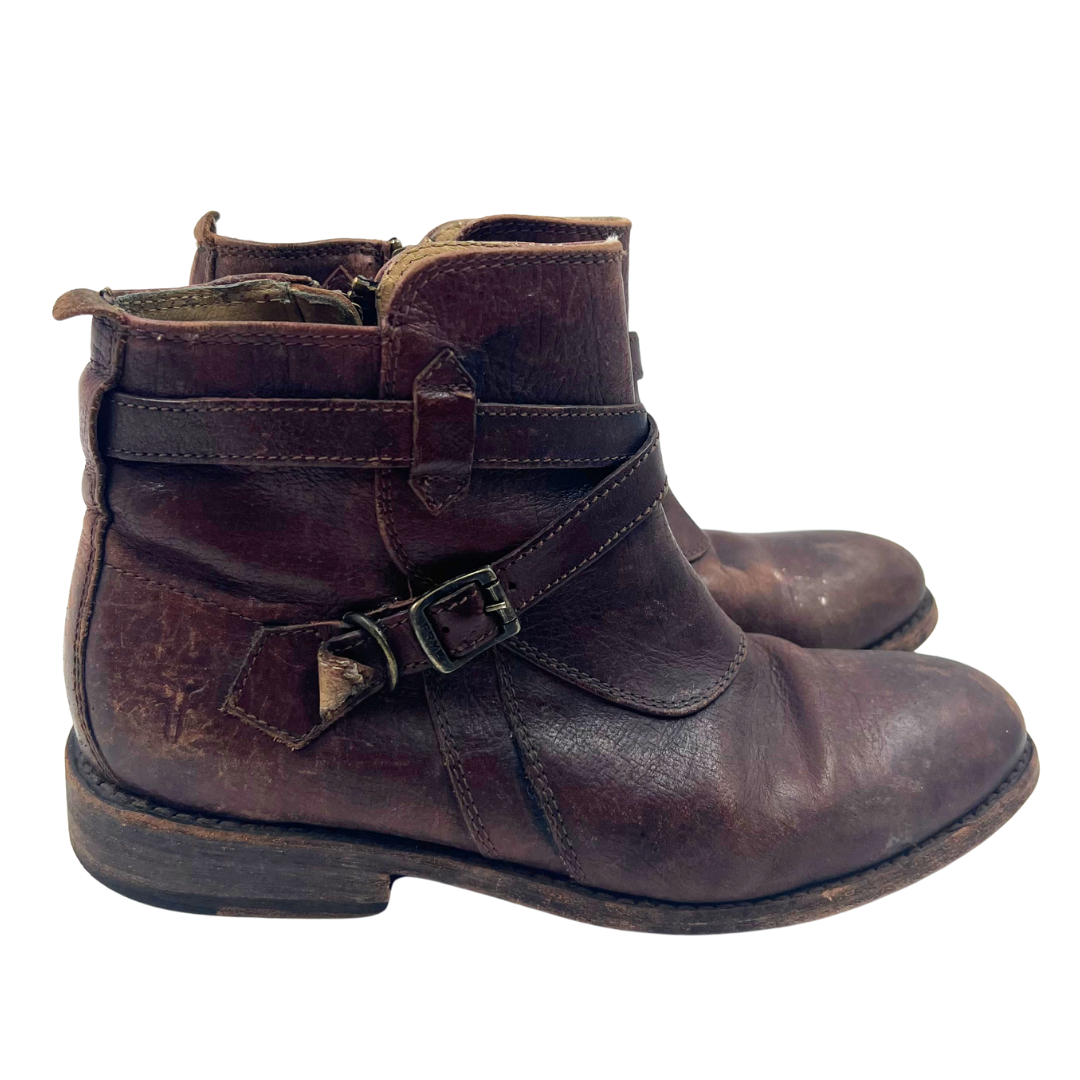 Frye 7 Brown Leather Booties