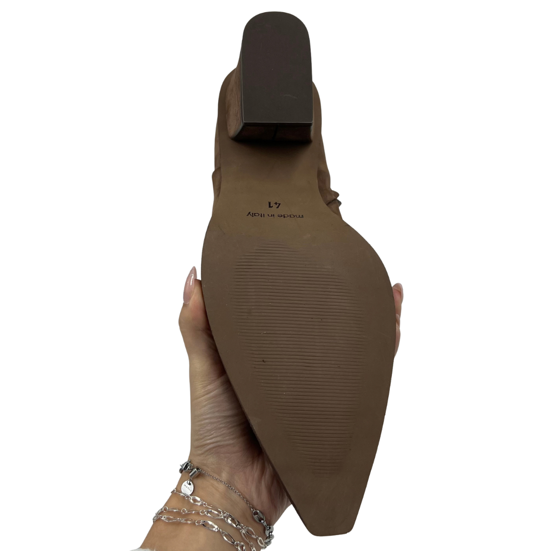 Cordani 41 Brown Suede Booties