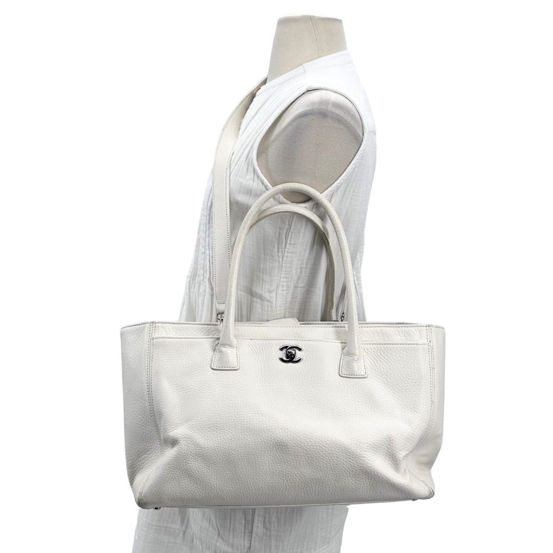 Chanel Exective Tote Two-way bag