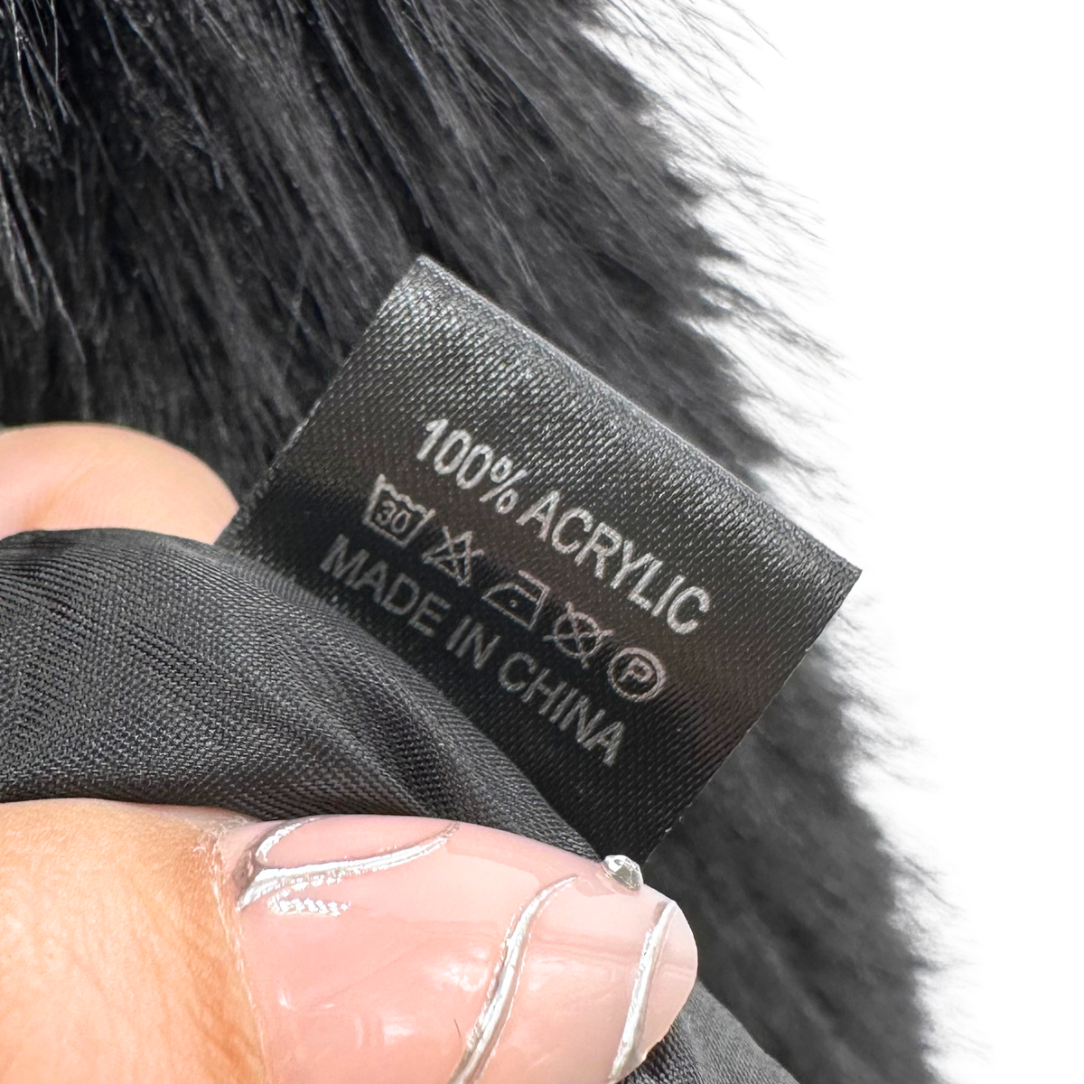 Odiva Black Faux Fur