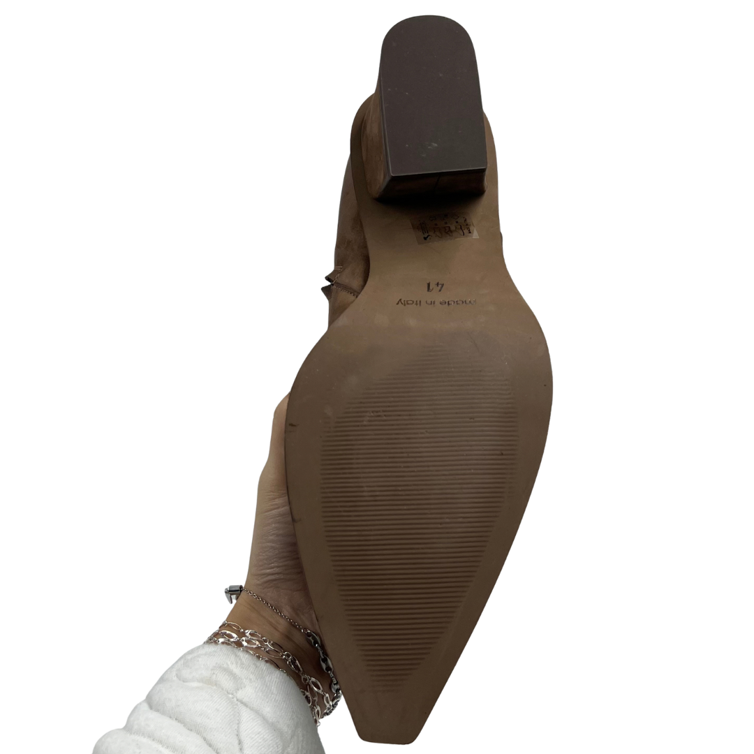 Cordani 41 Brown Suede Booties
