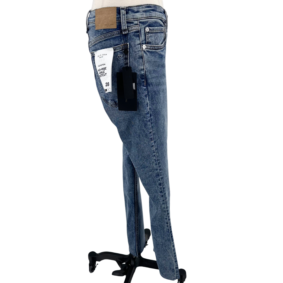 Rag & Bone Size 28 Medium Wash Jeans